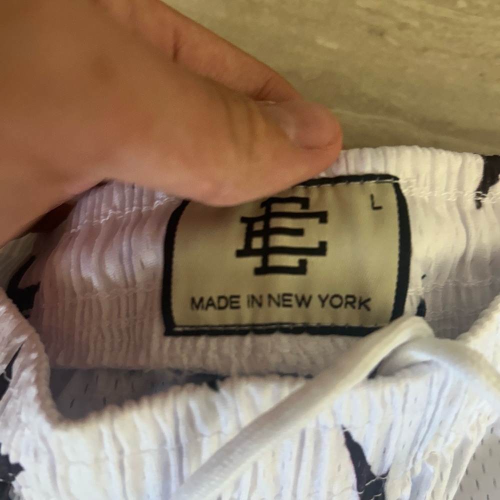 Eric Emanuel White Shorts with Black Star Pattern - Picture 2 of 3